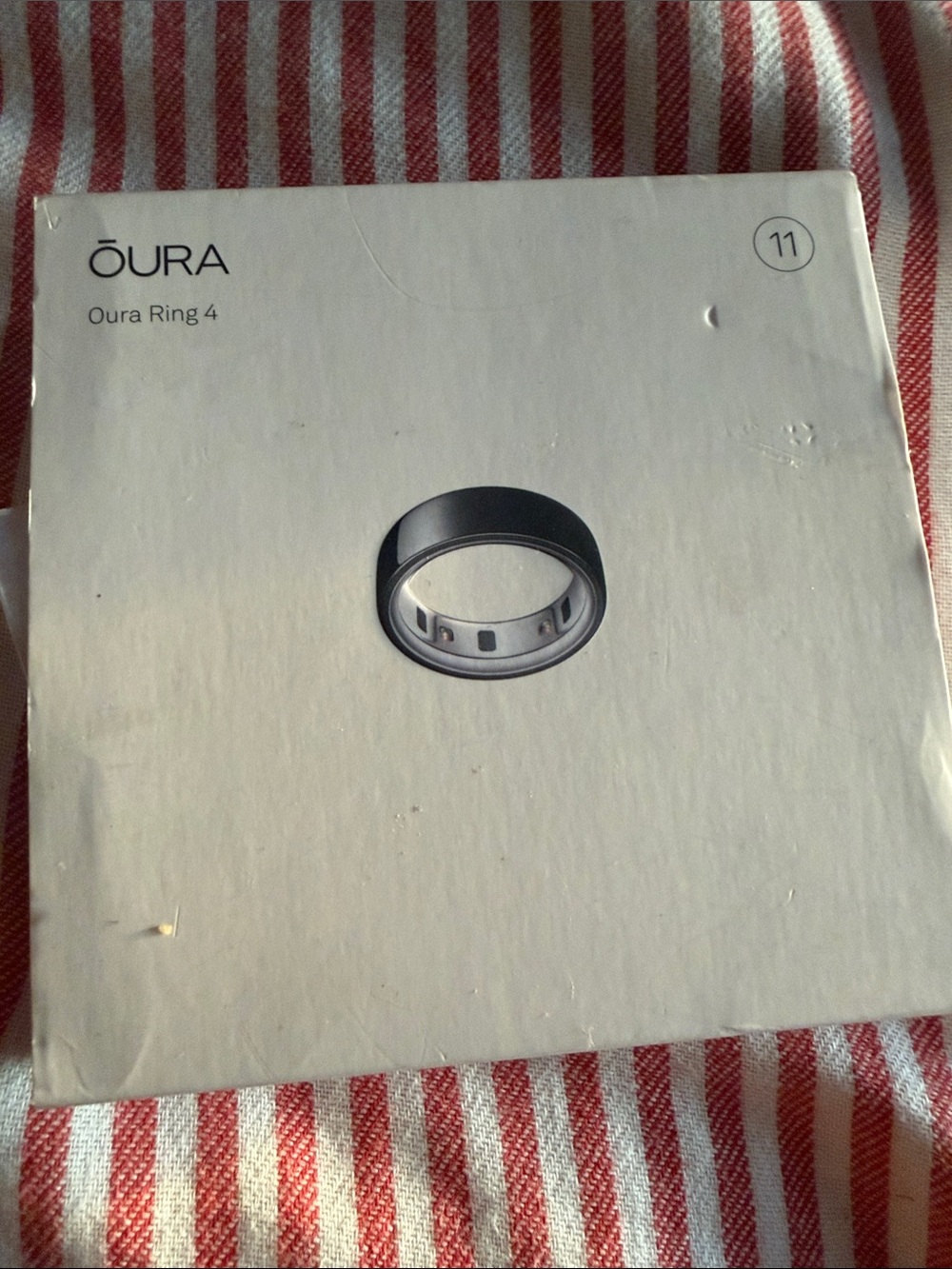 Oura Ring 4 box